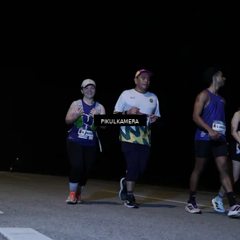 Runner Photo 7299145