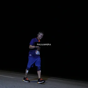 Runner Photo 7299459