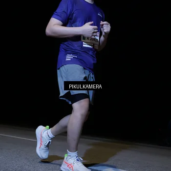Runner Photo 7299744