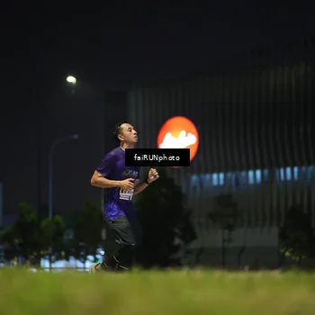 Runner Photo 7300002