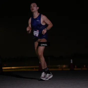 Runner Photo 7300005