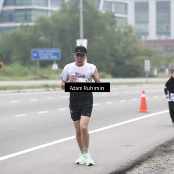 Runner Photo 7300017