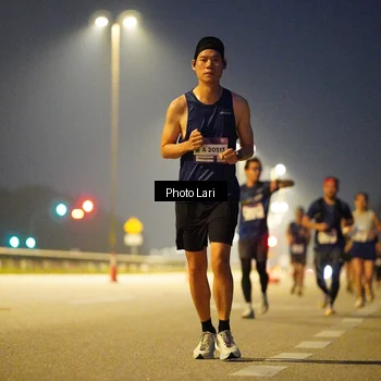 Runner Photo 7300020