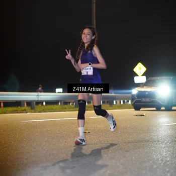 Runner Photo 7300026