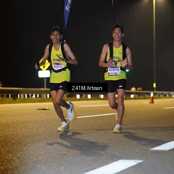 Runner Photo 7300027