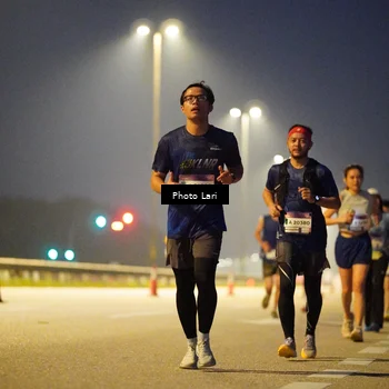 Runner Photo 7300034