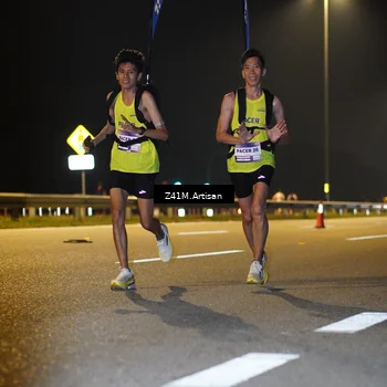 Runner Photo 7300038