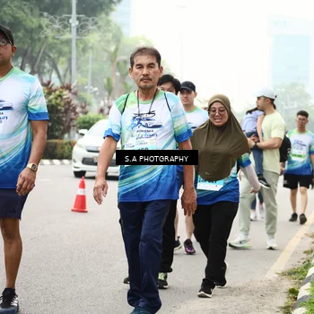 Runner Photo 7300043