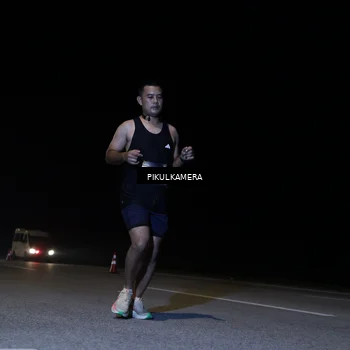 Runner Photo 7300061