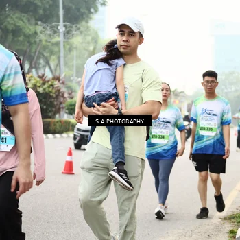 Runner Photo 7300071