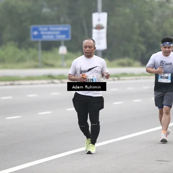 Runner Photo 7300104