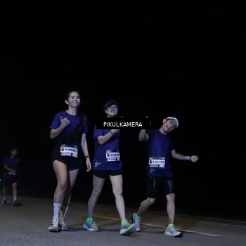 Runner Photo 7300107