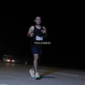 Runner Photo 7300115