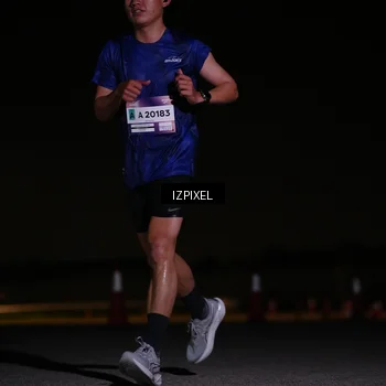 Runner Photo 7300128