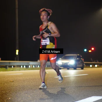 Runner Photo 7300204