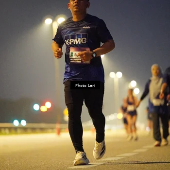Runner Photo 7300402