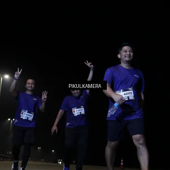 Runner Photo 7300673