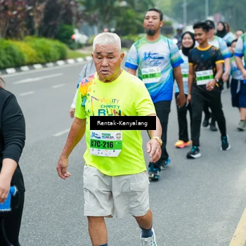 Runner Photo 7300800