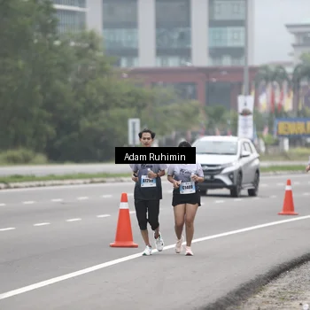 Runner Photo 7300943