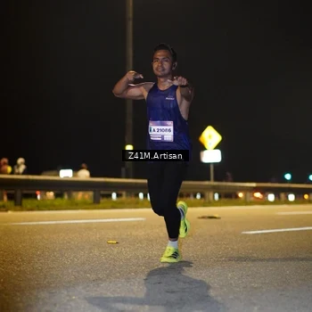 Runner Photo 7300997