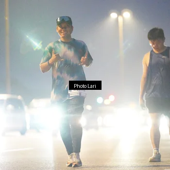 Runner Photo 7301002