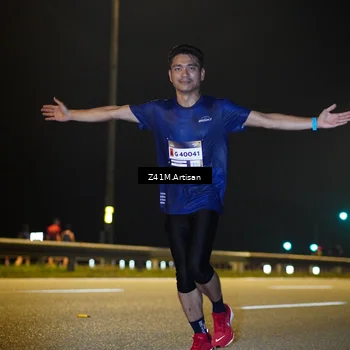 Runner Photo 7301004