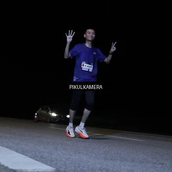 Runner Photo 7301600