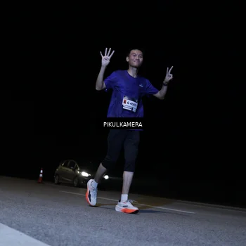 Runner Photo 7301605