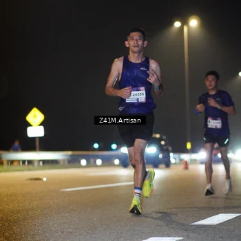 Runner Photo 7301675