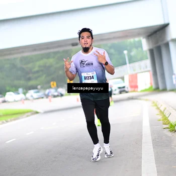 Runner Photo 7301701