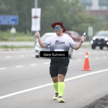 Runner Photo 7302003