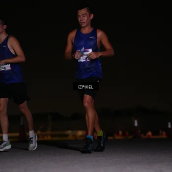 Runner Photo 7302077