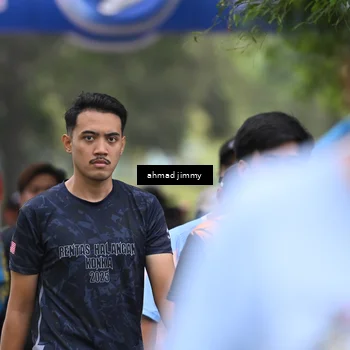 Runner Photo 7302100