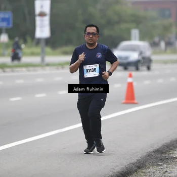Runner Photo 7302298