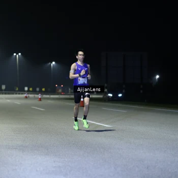 Runner Photo 7302308