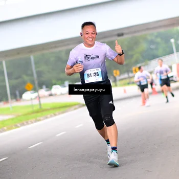 Runner Photo 7302333