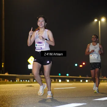 Runner Photo 7302358