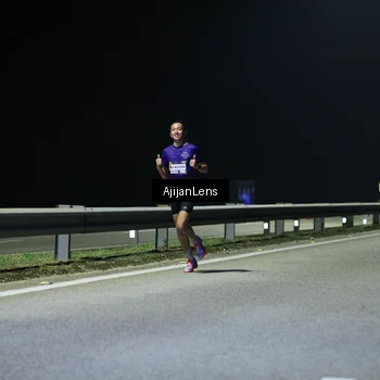 Runner Photo 7302401