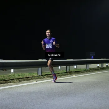 Runner Photo 7302428