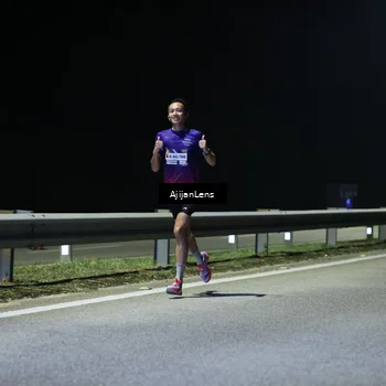 Runner Photo 7302438