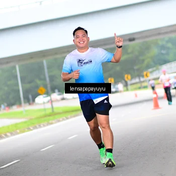 Runner Photo 7302462