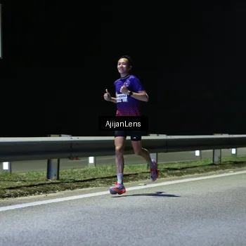 Runner Photo 7302473