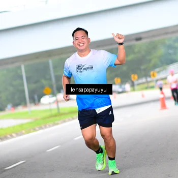 Runner Photo 7302475