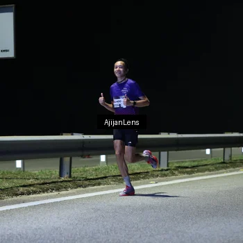 Runner Photo 7302477