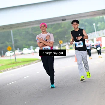 Runner Photo 7302531