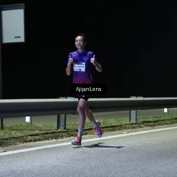 Runner Photo 7302535
