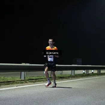 Runner Photo 7302649