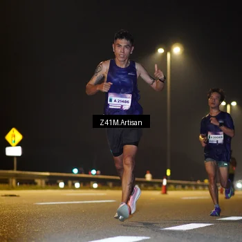 Runner Photo 7302692