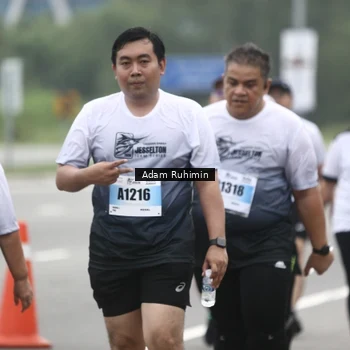Runner Photo 7302695