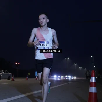 Runner Photo 7302731
